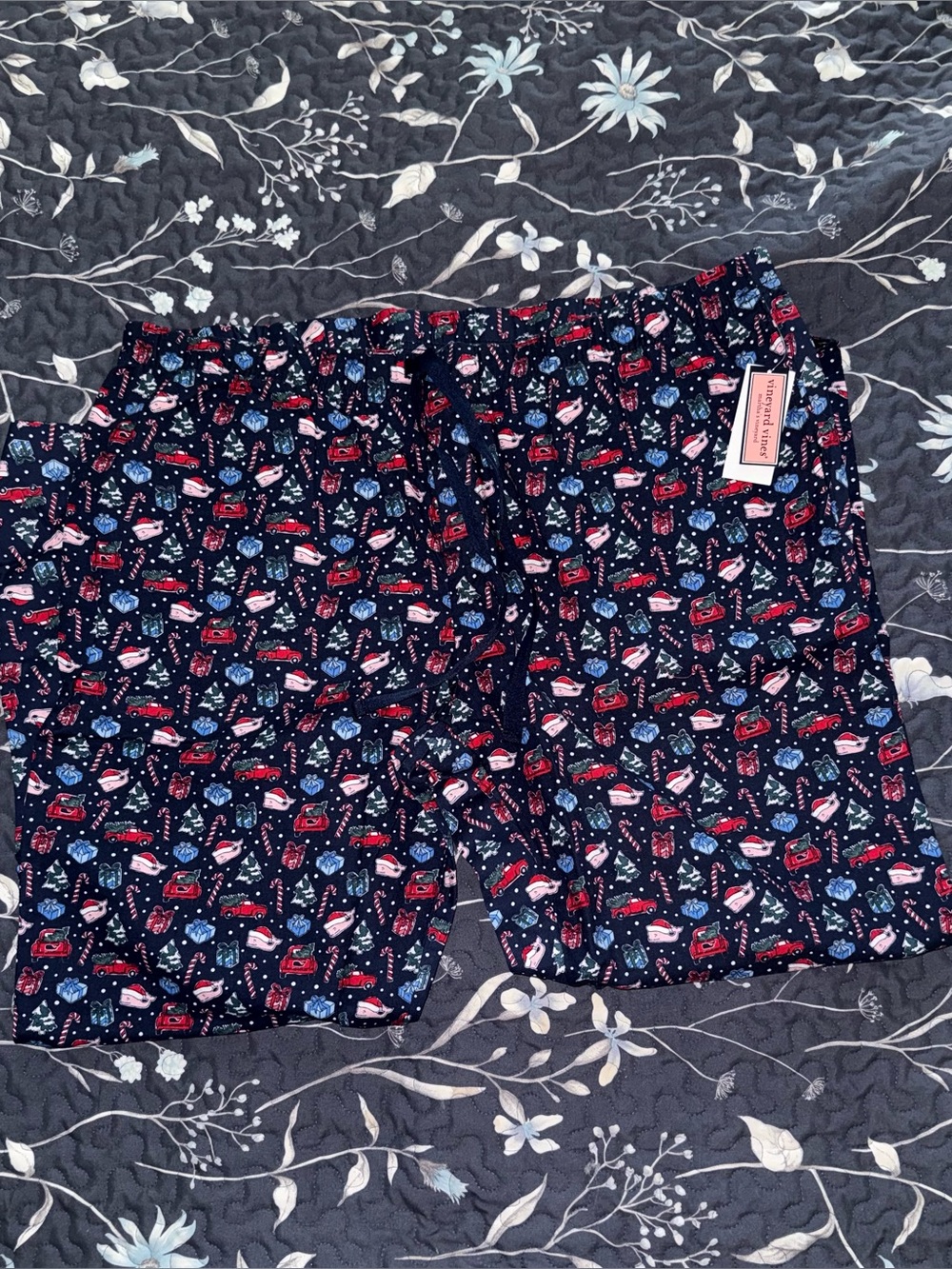 Vineyard Vines Men’s Holiday PJ Pants